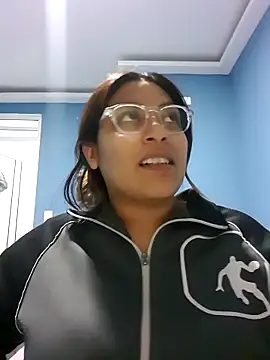 Yaque_24Lz's Live XXX Chat