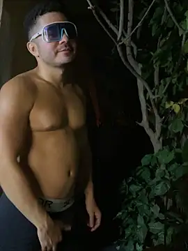 hotboys1924's Live XXX Chat