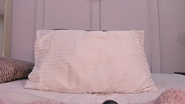 CharlotteBrownn_'s Webcam Show