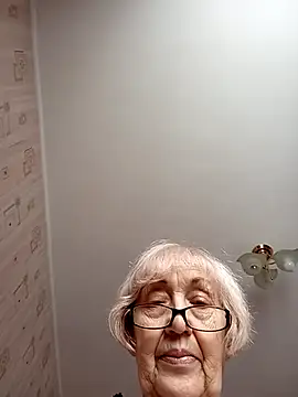 Anatolia5961 Adlı Modelin Canlı XXX Sohbeti