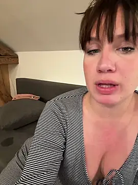 bebecita_x's Webcam Show