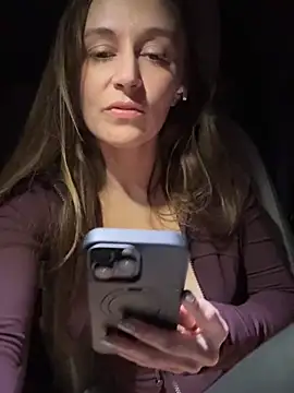 lunagirl13 Show in webcam