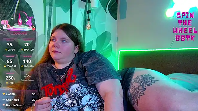 XXX chat uživo modela RubyValen