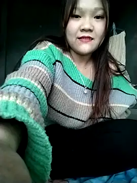 m-mbae's Live XXX Chat