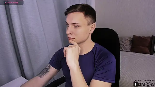 handsome_guy01: απευθείας συνομιλία ΧΧΧ