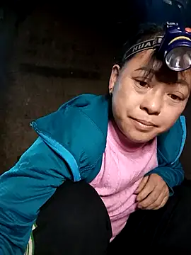 Minnakutew20's Live XXX Chat