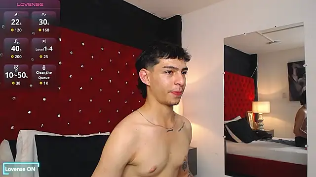 Logan_Woods: απευθείας συνομιλία ΧΧΧ