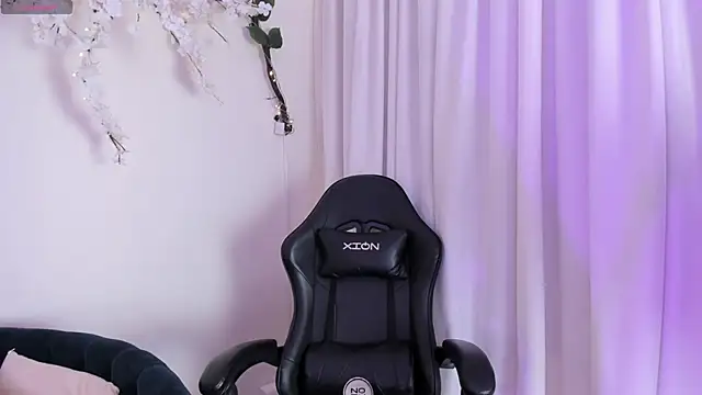 Онлайн чат XXX charlotte_mitchell_