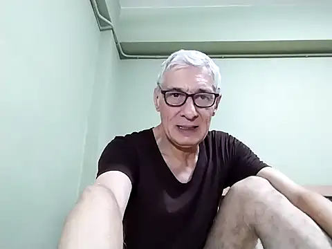 Pokazy przed kamerką – BIGUNCUTHARDCOCK