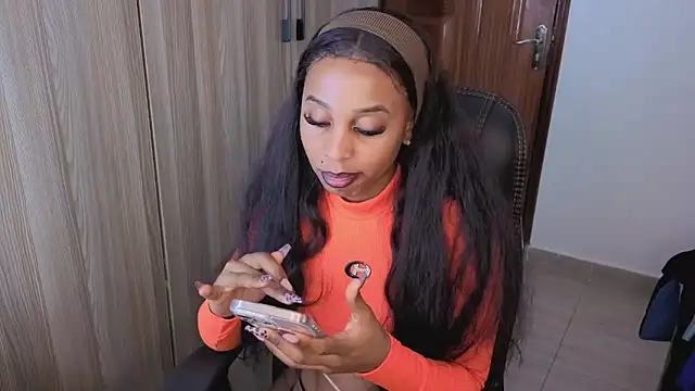 beauty_in_brown's Live XXX Chat