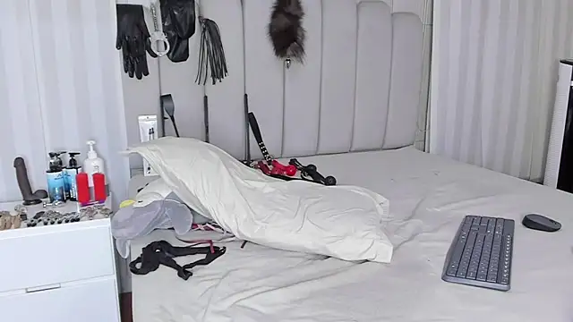 mileyerikson's Live XXX Chat