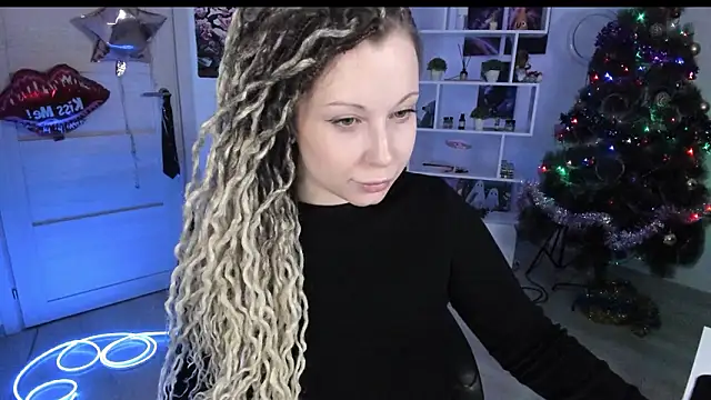 XXX chat uživo modela HoneySallyMoore