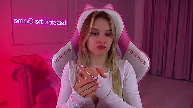 StacyEvances' Live XXX Chat