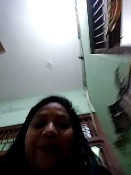 XXX chat uživo modela Cute-Janvi20