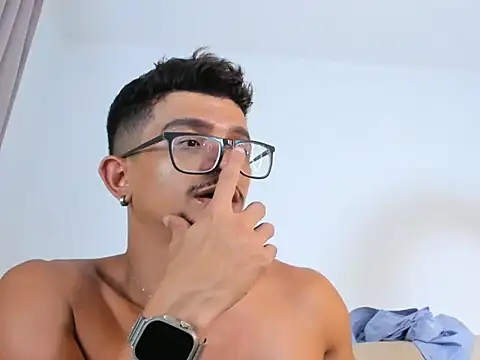 AnibalSteam Adlı Modelin Web Kamerası Şovu