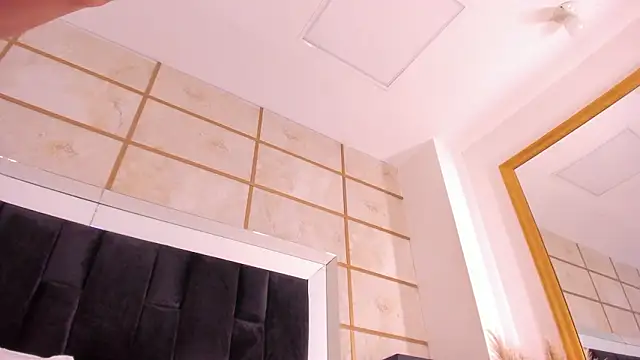 RoxyLior's Live XXX Chat