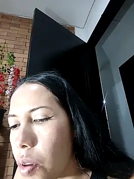 MiaForever1's Live XXX Chat