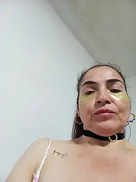 Czat XXX na żywo – MaryRoze_