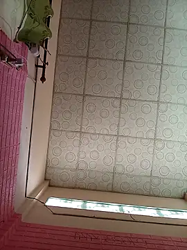 Lin-kute98 Chat XXX in diretta