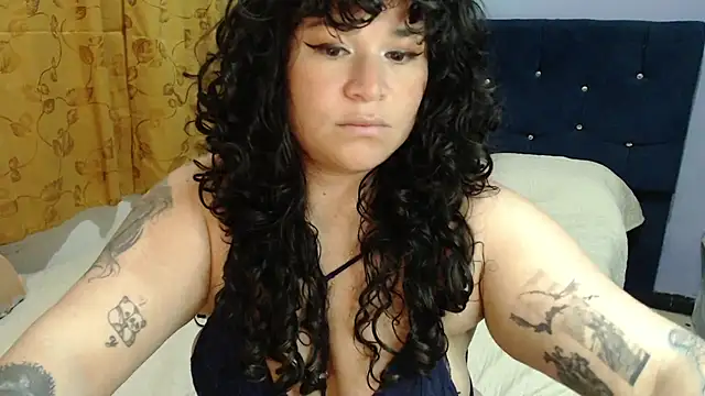 ANGELIQUE_KLANE's Live XXX Chat