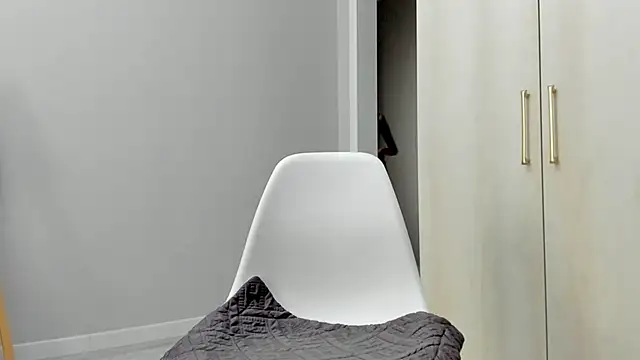 Chat XXX en directo de ailey_chao