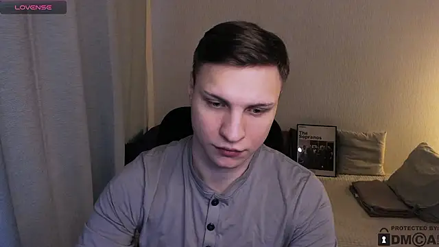 handsome_guy01 élő XXX-chatje