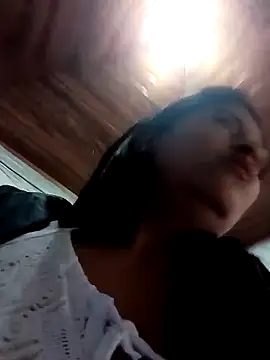 CarolinaNavas33's Live XXX Chat