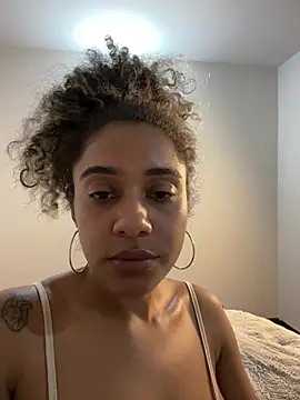 BelkajのライブXXXチャット