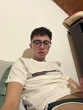 CamiRojas_boy Chat XXX live