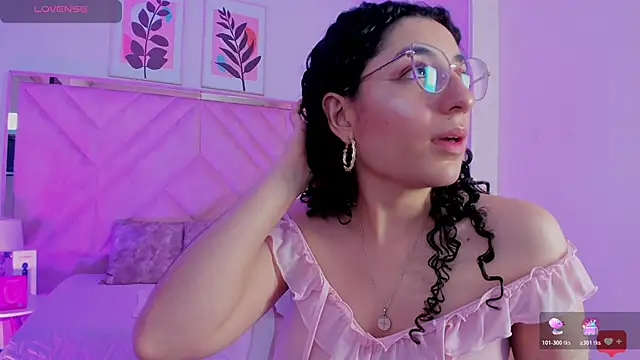 DemiJones_: онлайн-секс-чат