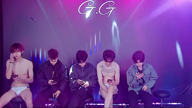 TNT-001のライブXXXチャット