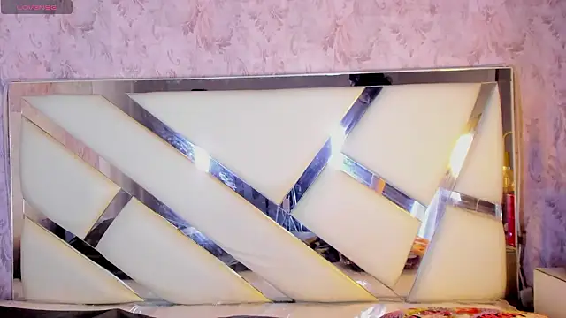 Benny_and_Mark Chat XXX in diretta