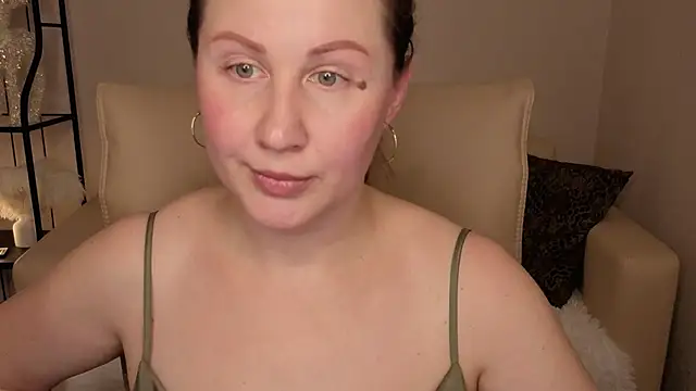 Helens_love Chat XXX in diretta