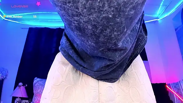 Ethan_Boyy Adlı Modelin Canlı XXX Sohbeti