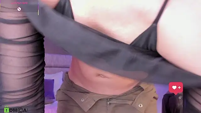 Arinextdoor's Live XXX Chat