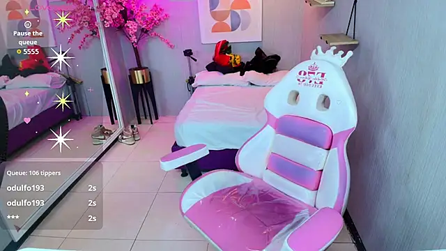 Maggy_t18's Live XXX Chat