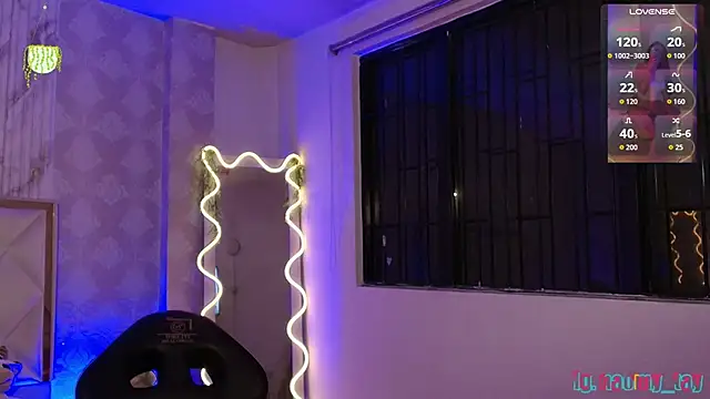 Naomy_tay1's Live XXX Chat