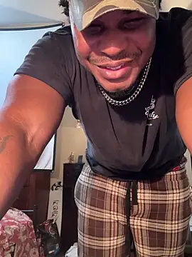 Chatroom XXX en direct de KeYBuMp323