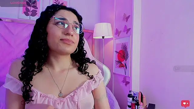 Онлайн чат XXX DemiJones_