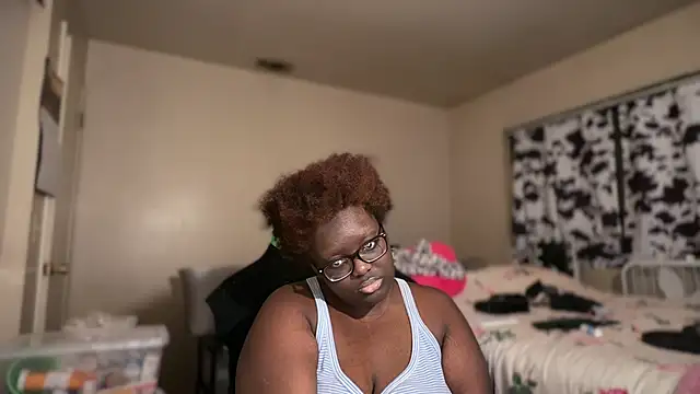 -Yagurlwest Live XXX Chat