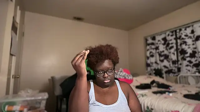 -Yagurlwest: απευθείας συνομιλία ΧΧΧ