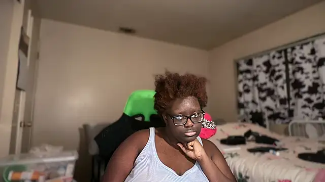 Онлайн чат XXX -Yagurlwest