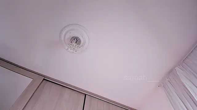 Онлайн чат XXX _Saraah