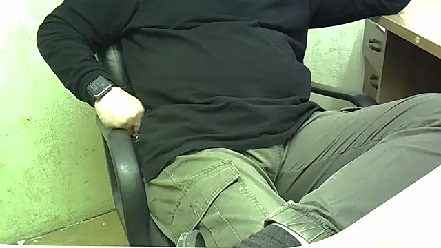 nikdov3 Show in webcam