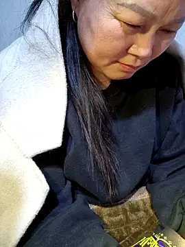 Pokazy przed kamerką – yoowwmr