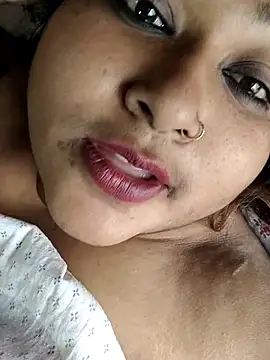 hotbhabhi011's Live XXX Chat