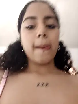 Spicy_Nesss' Live XXX Chat