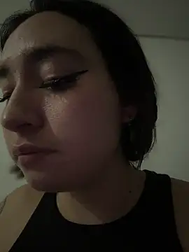 Sophie_LS Chat XXX in diretta