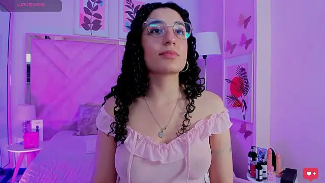 DemiJones_ élő XXX-chatje