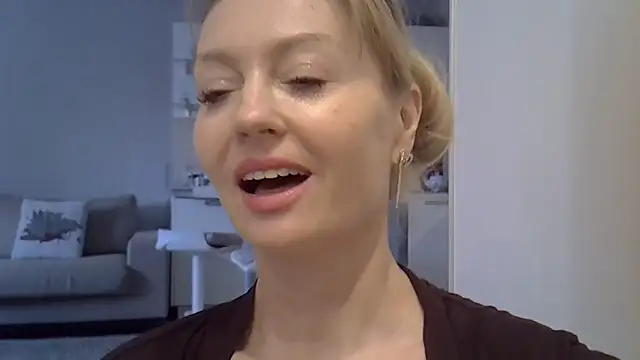 Chat XXX en directo de ZarinaSwift